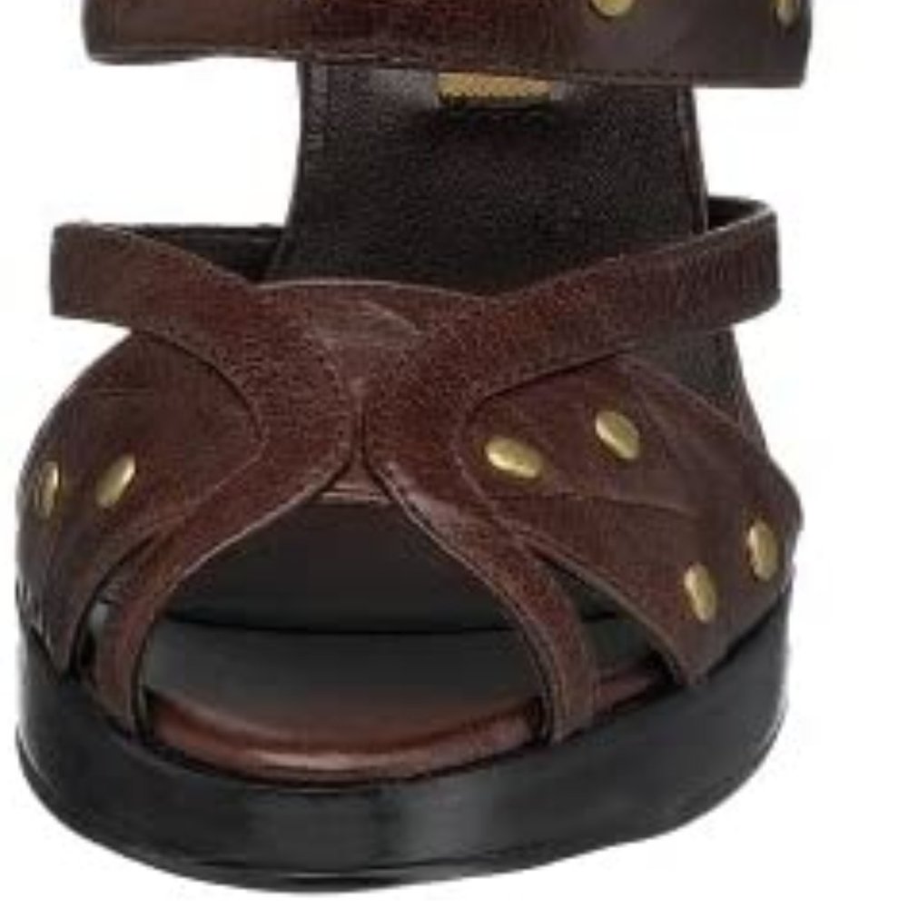 Chinese Laundry Women's Suzana Platform Pump - Picture 7 of 7